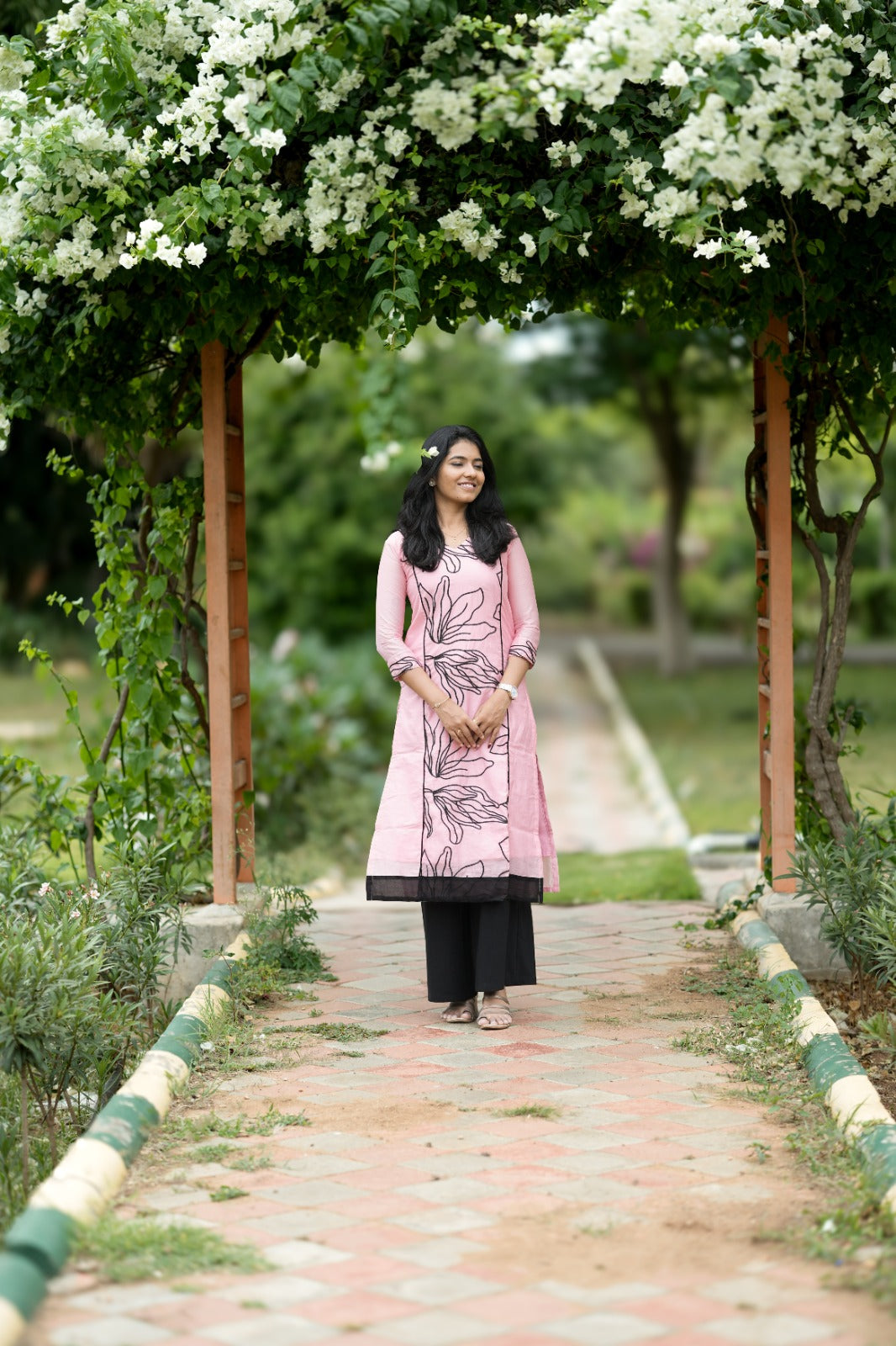 Raanya Blush Bloom Kurta