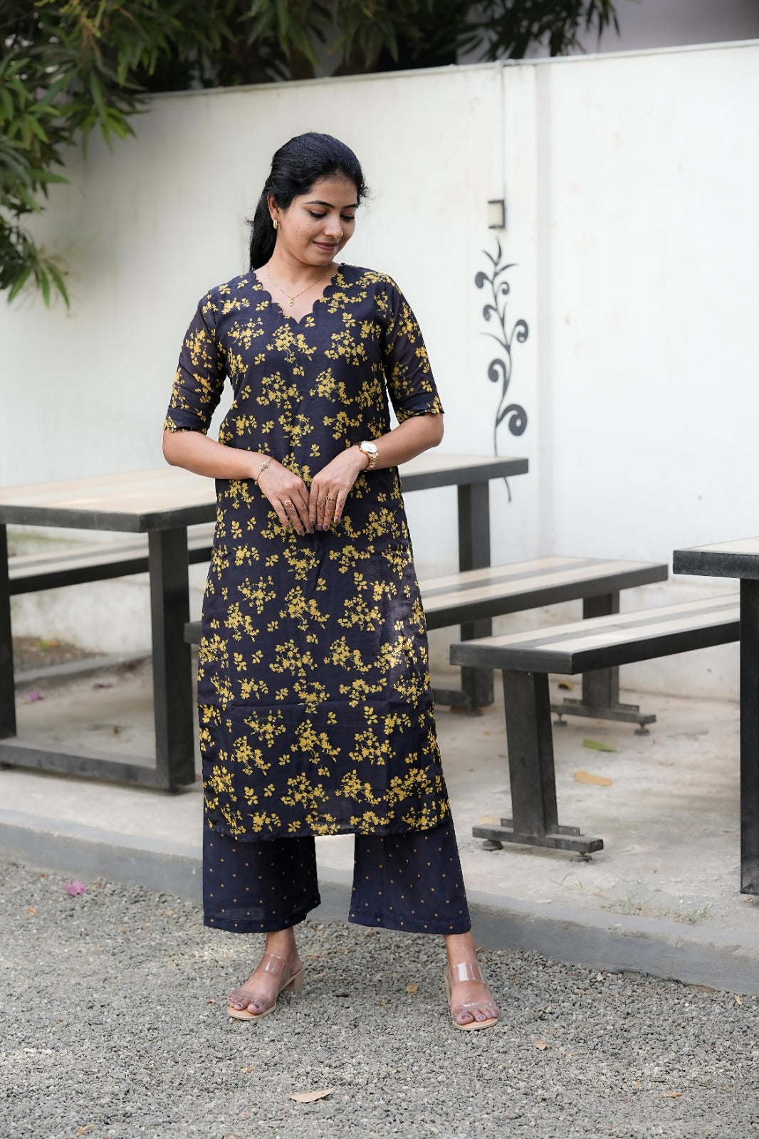 Andhi Pookal