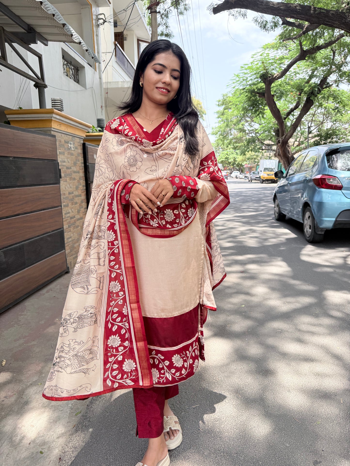 Vaidehi Crimson Kurta & Duppatta