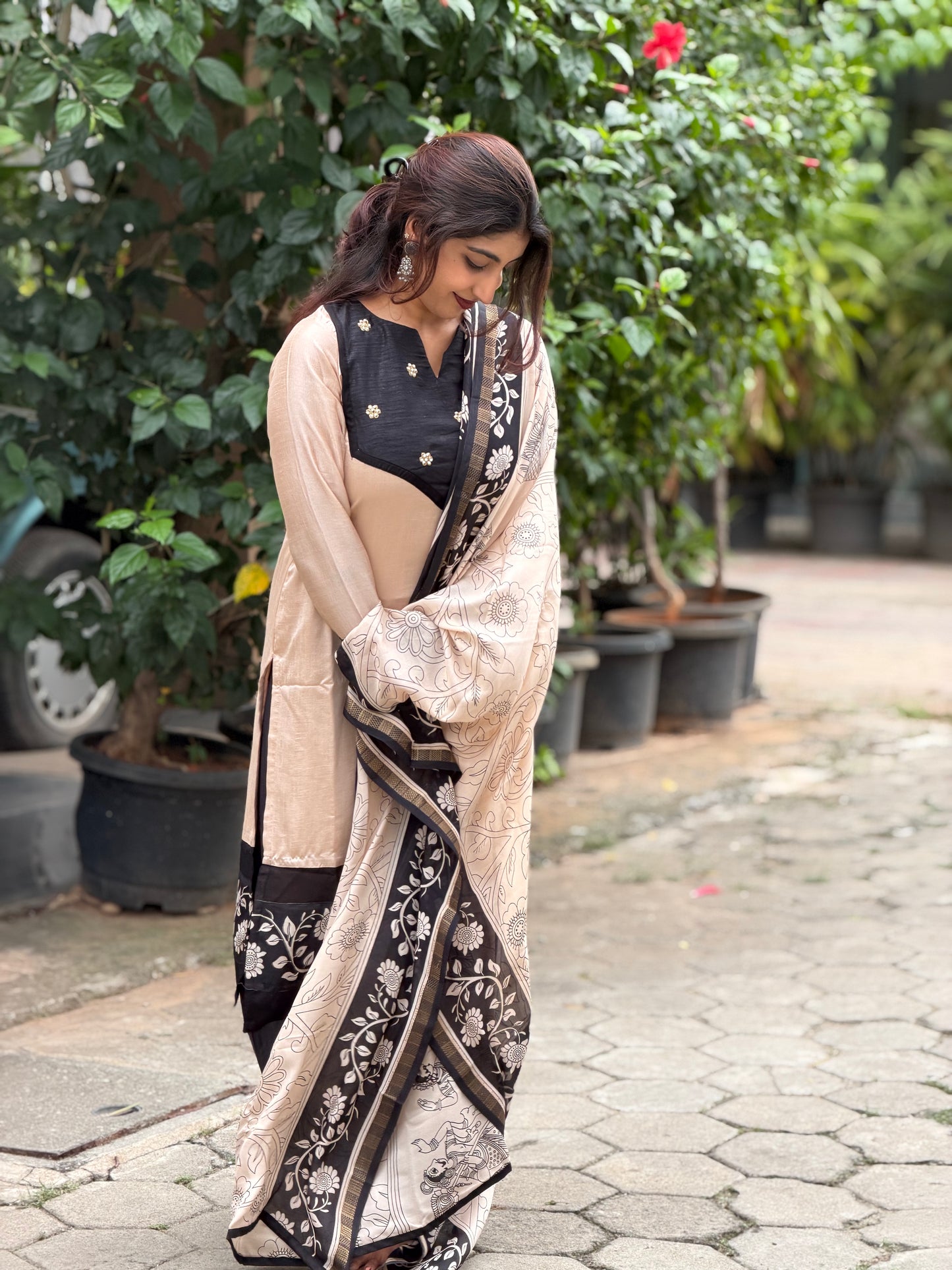 Madhura Oviyam