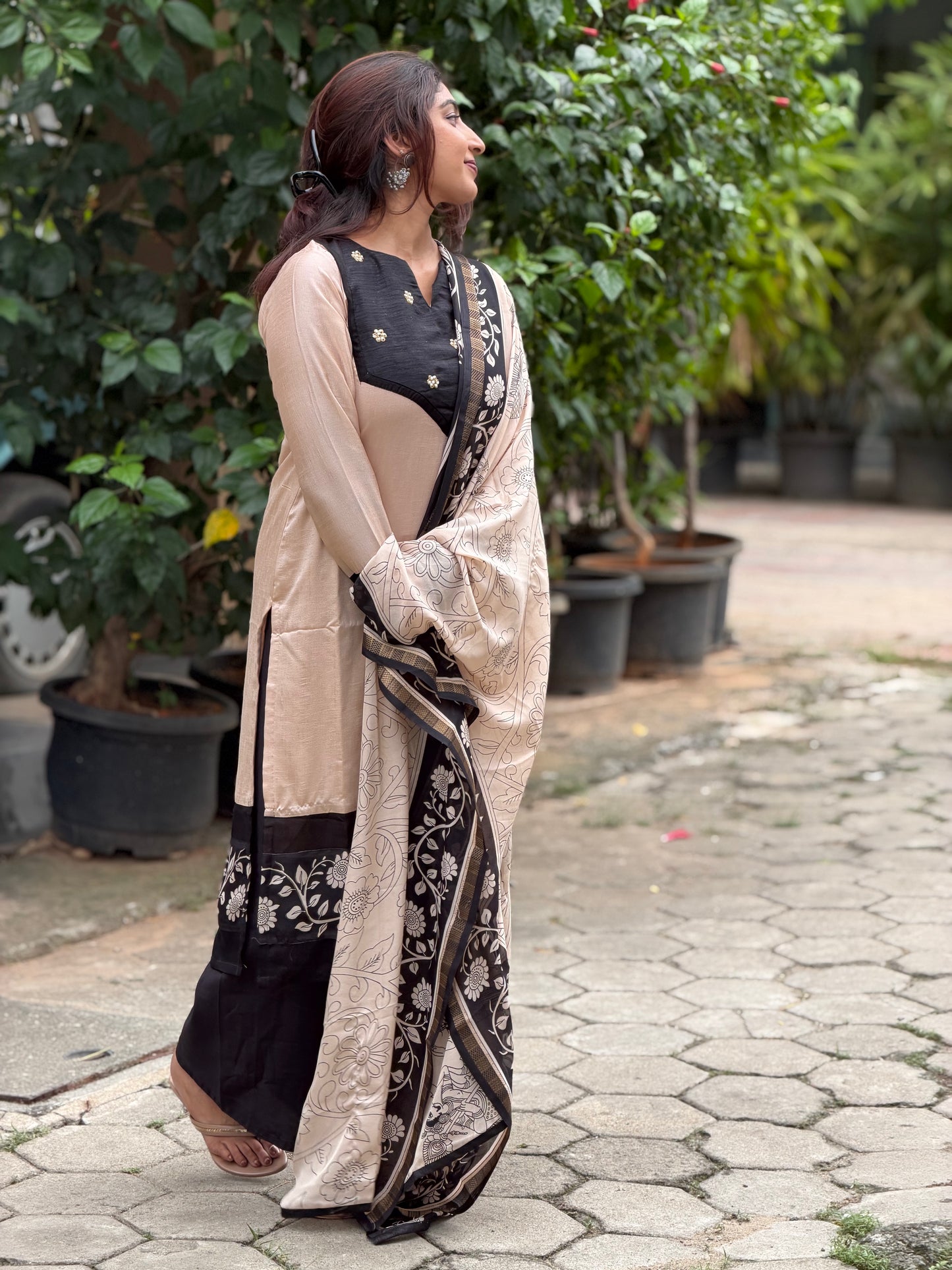 Madhura Oviyam