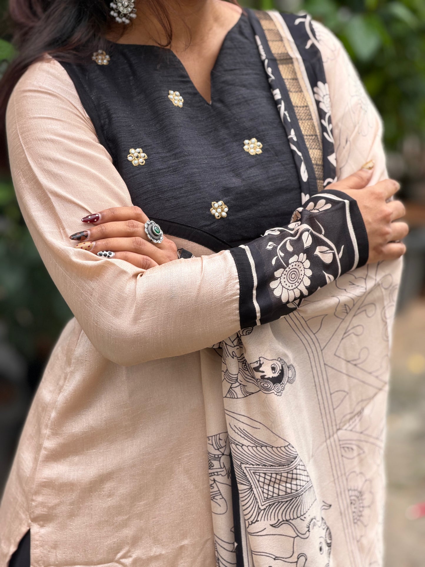 Madhura Oviyam