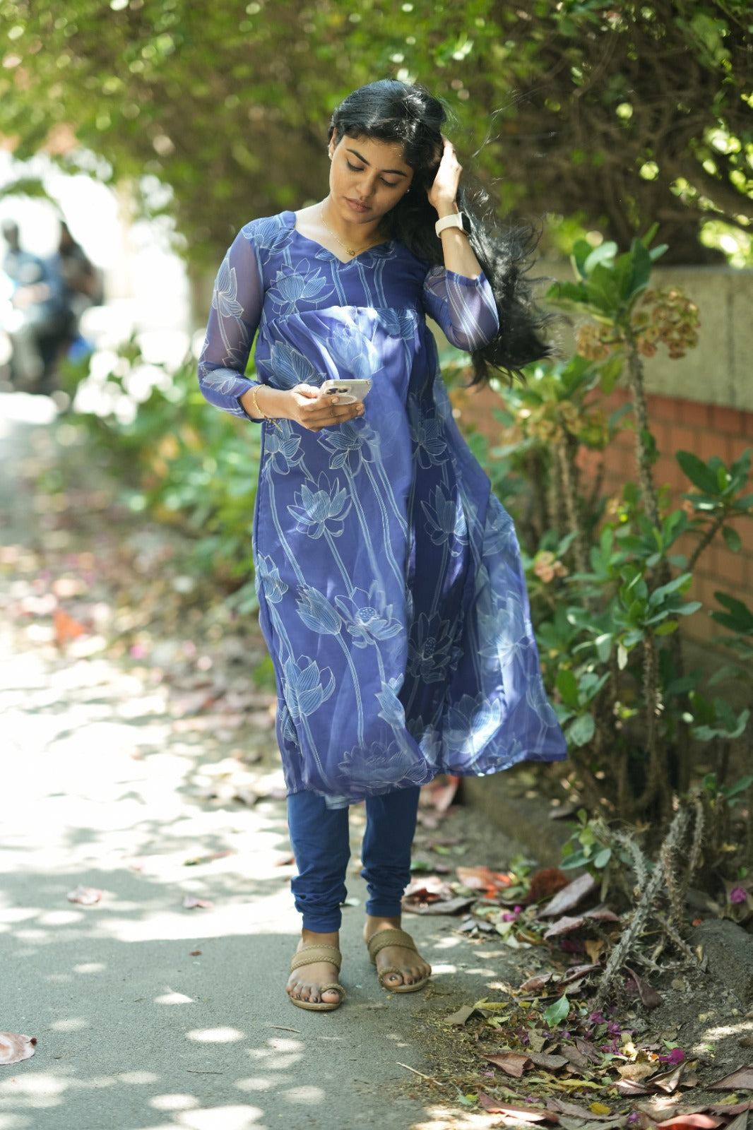 Aadhira Lotus Whisper Kurta