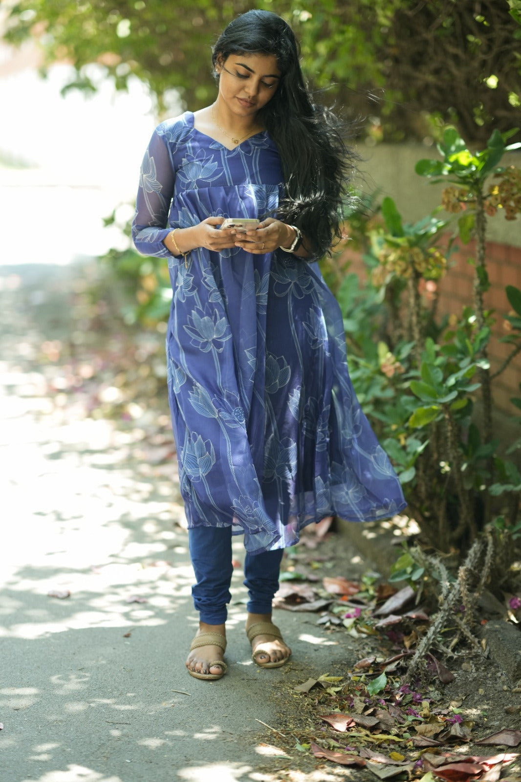 Aadhira Lotus Whisper Kurta