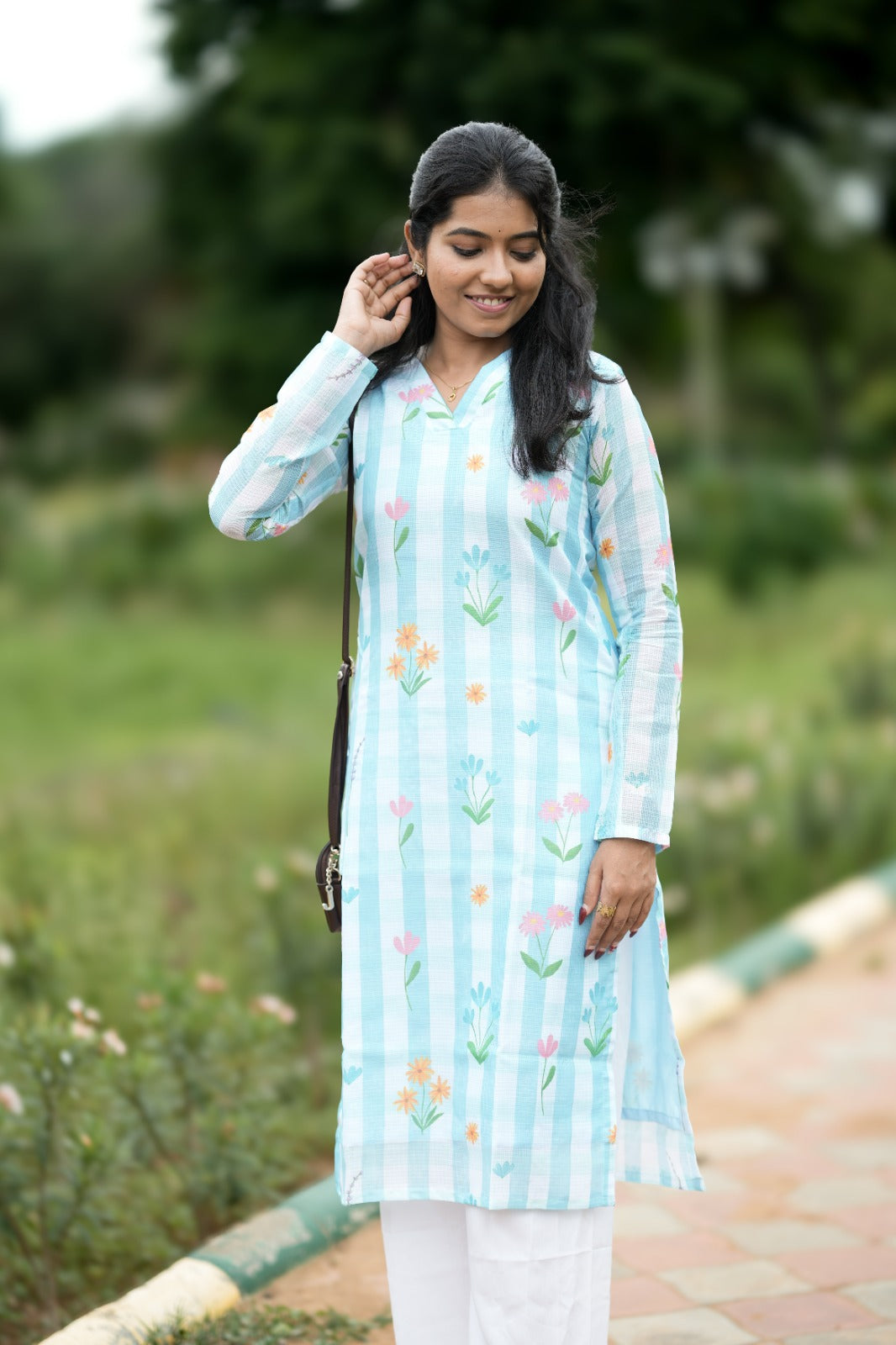 Saanvika Sky Kota Kurta