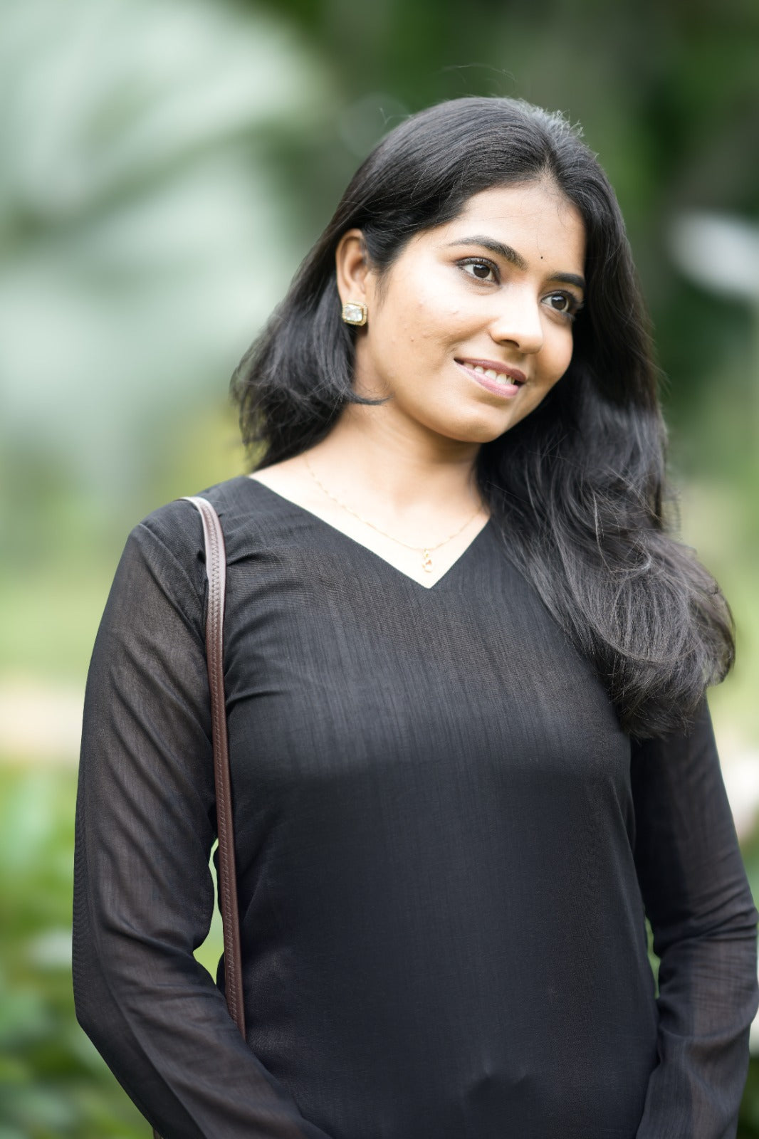 Aadhira Black Kurta