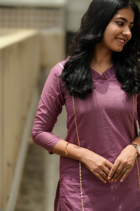 Aadhira Mauve Kurta Set