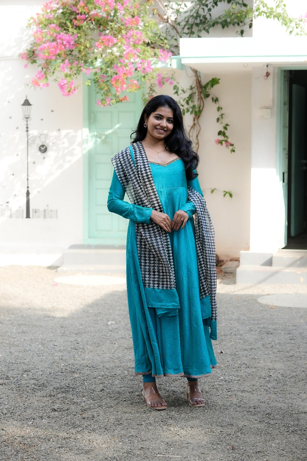 Neela Saaral