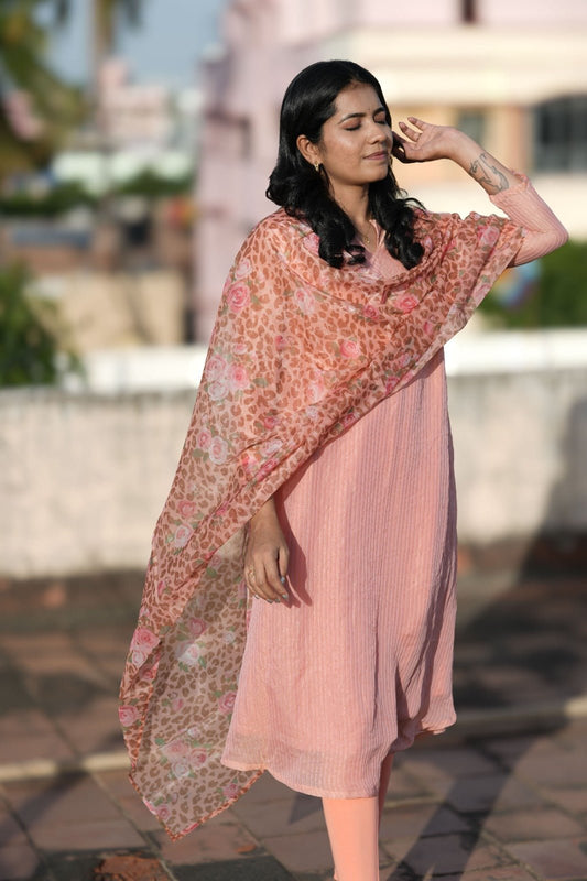 Kaelina Rosé Garden Kurta & Dupatta - THISA